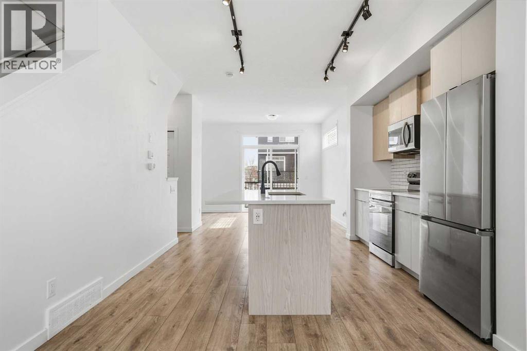 32 Walgrove Common SE - 14