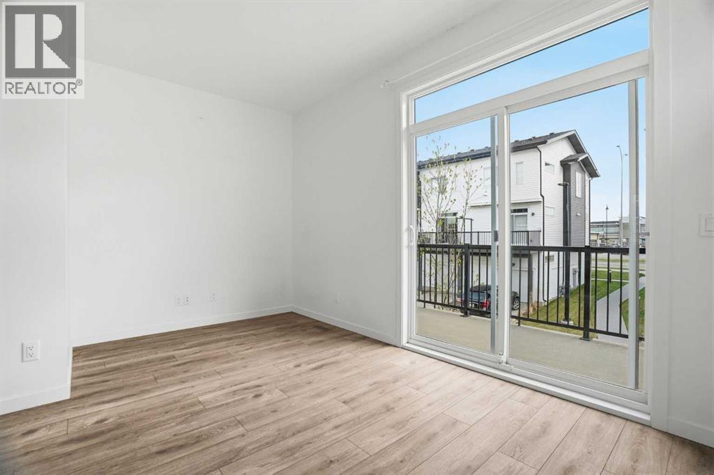 32 Walgrove Common SE - 8