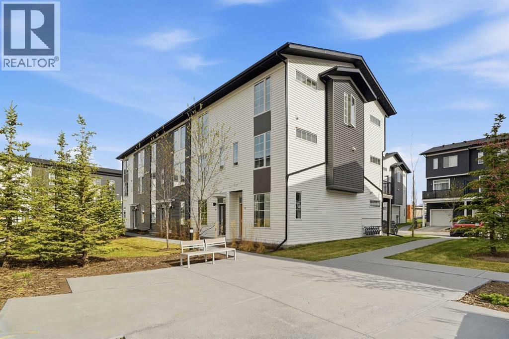 32 Walgrove Common SE - 38