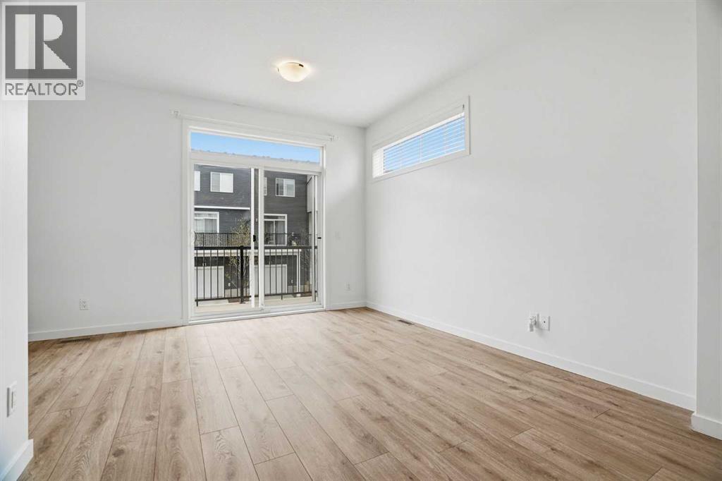 32 Walgrove Common SE - 9