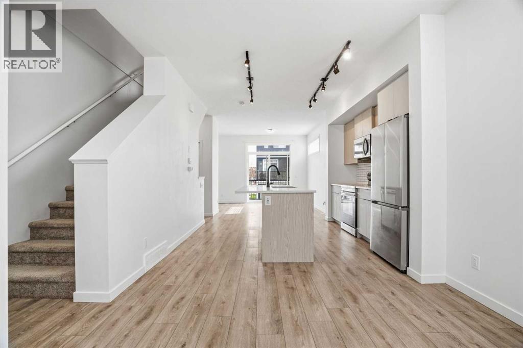 32 Walgrove Common SE - 16