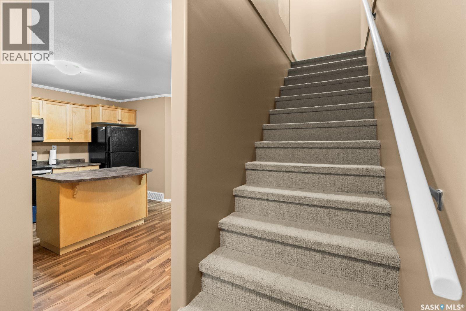 1002 715 Hart ROAD — photo 9