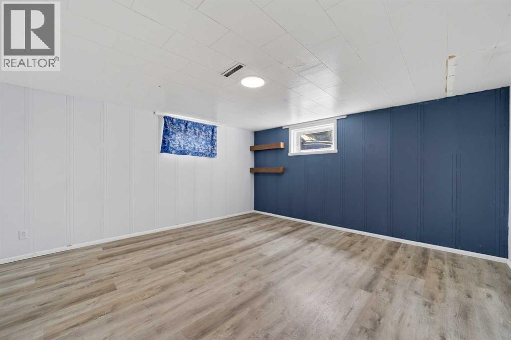 5202 56 Avenue - 21