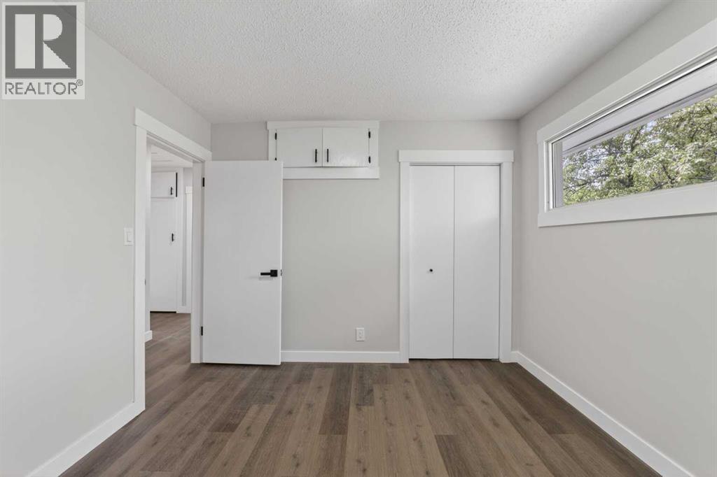 5202 56 Avenue - 17