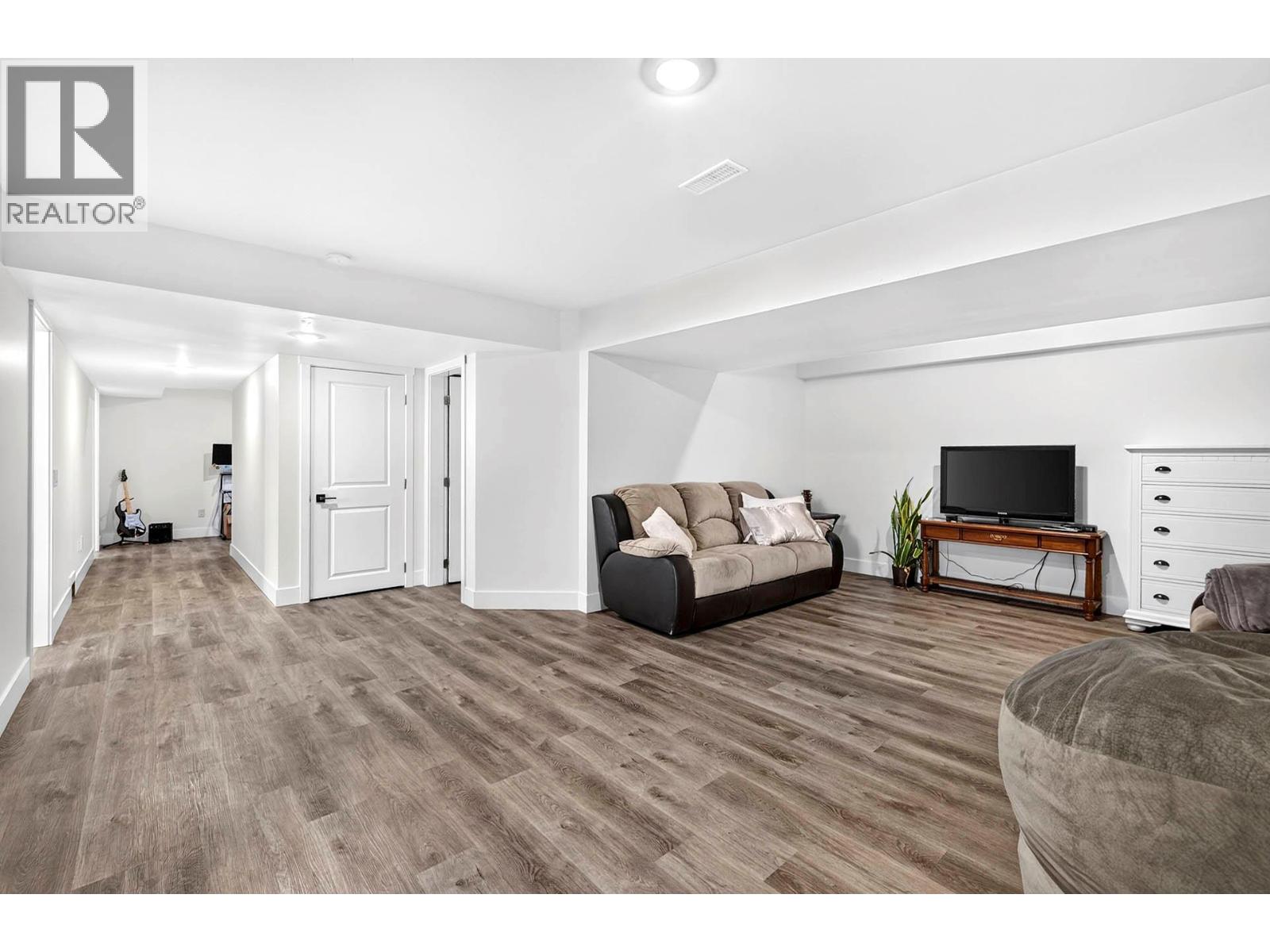 3585 Navatanee Drive - 30
