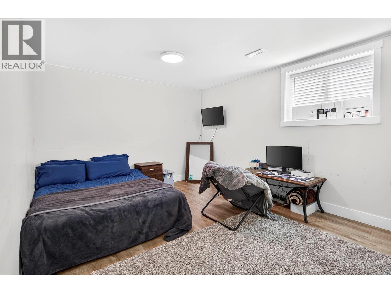 3585 Navatanee Drive - 32
