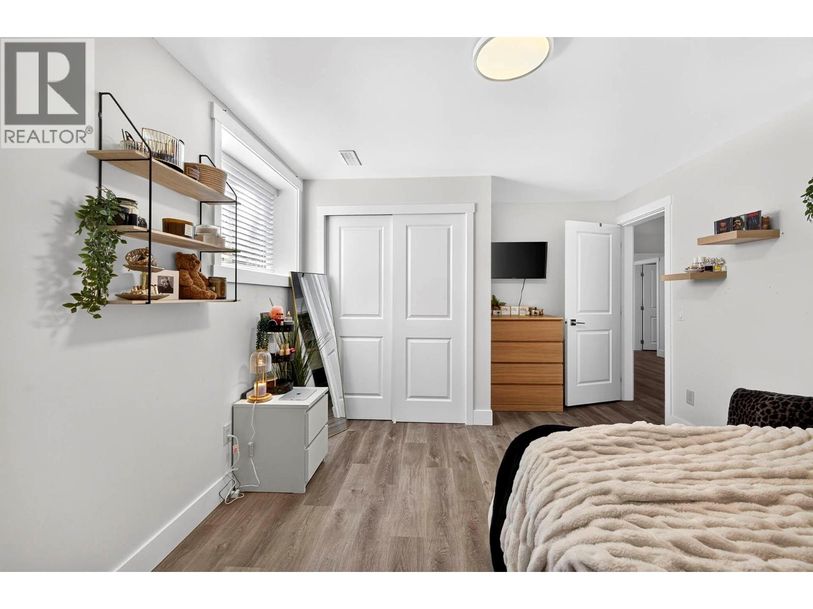 3585 Navatanee Drive - 35