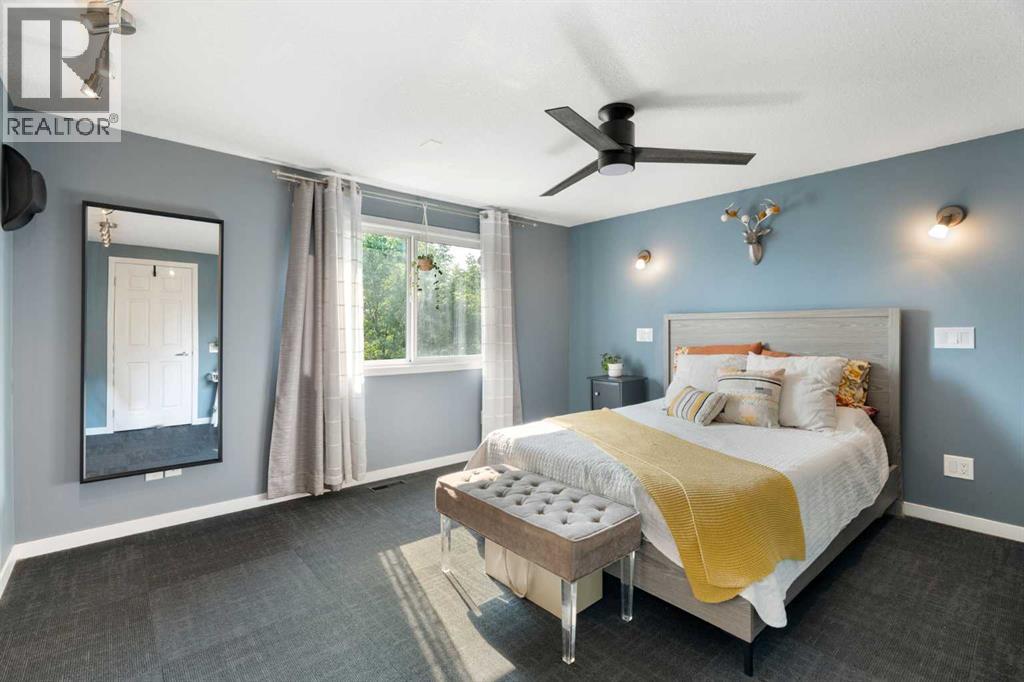 #90 330 Canterbury Drive SW - Image 15