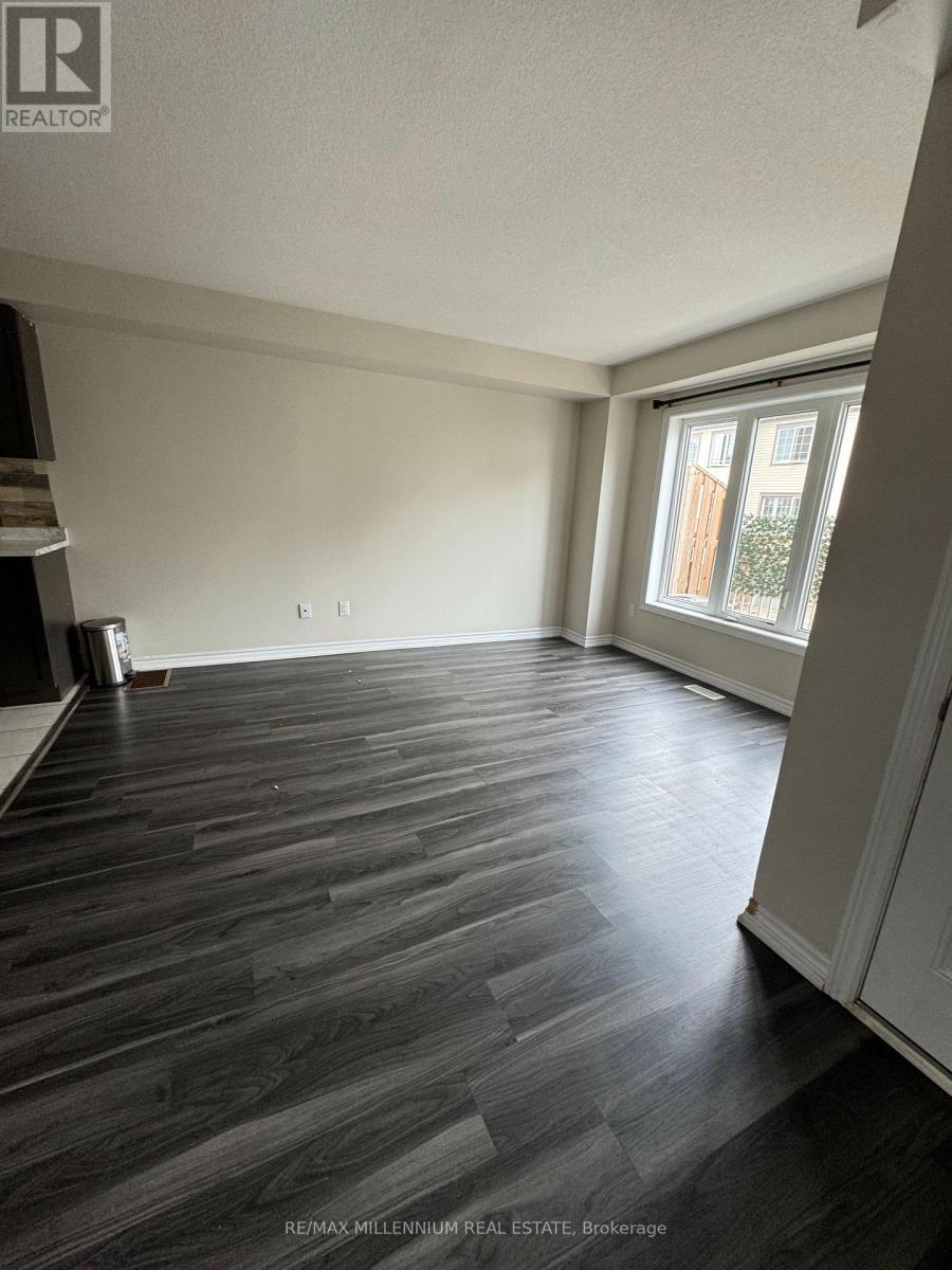 458 LINDEN DRIVE W — photo 3