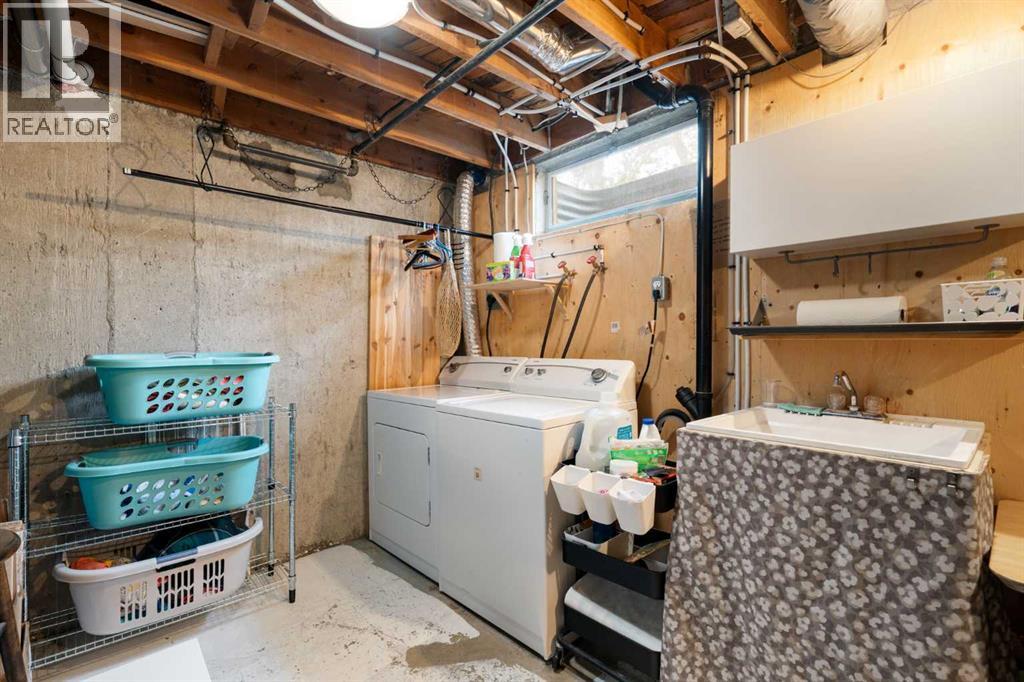 #90 330 Canterbury Drive SW - Image 26