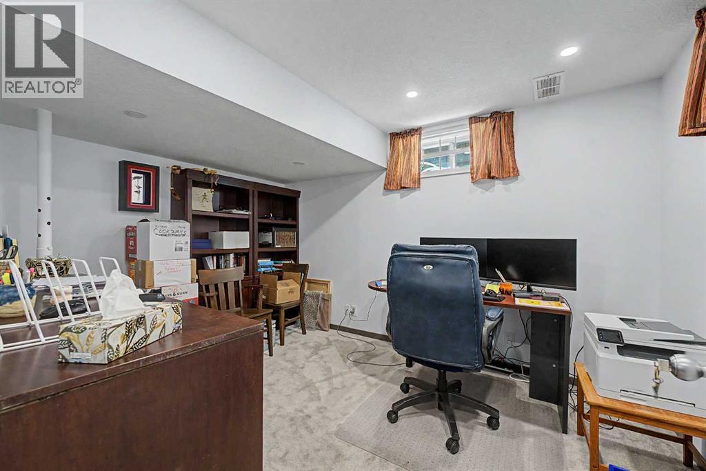 75 Deerbrook Road SE - 43