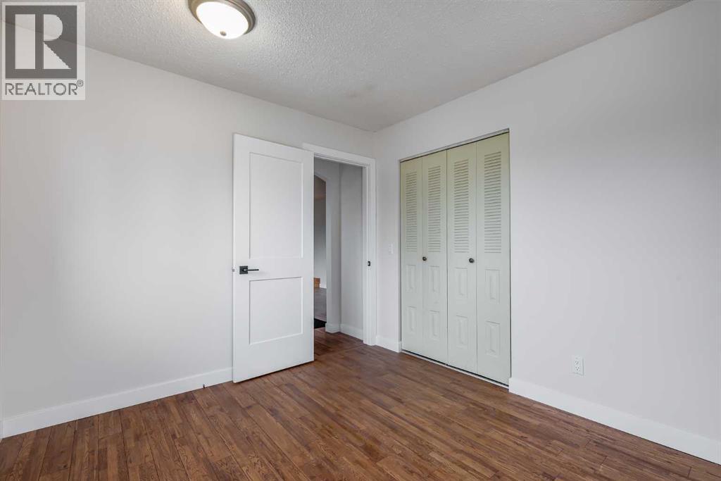41 Alpine Crescent SE - 14