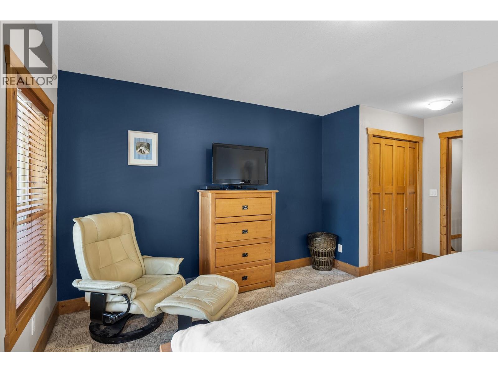 #109 5401 Lakeshore Drive - 45