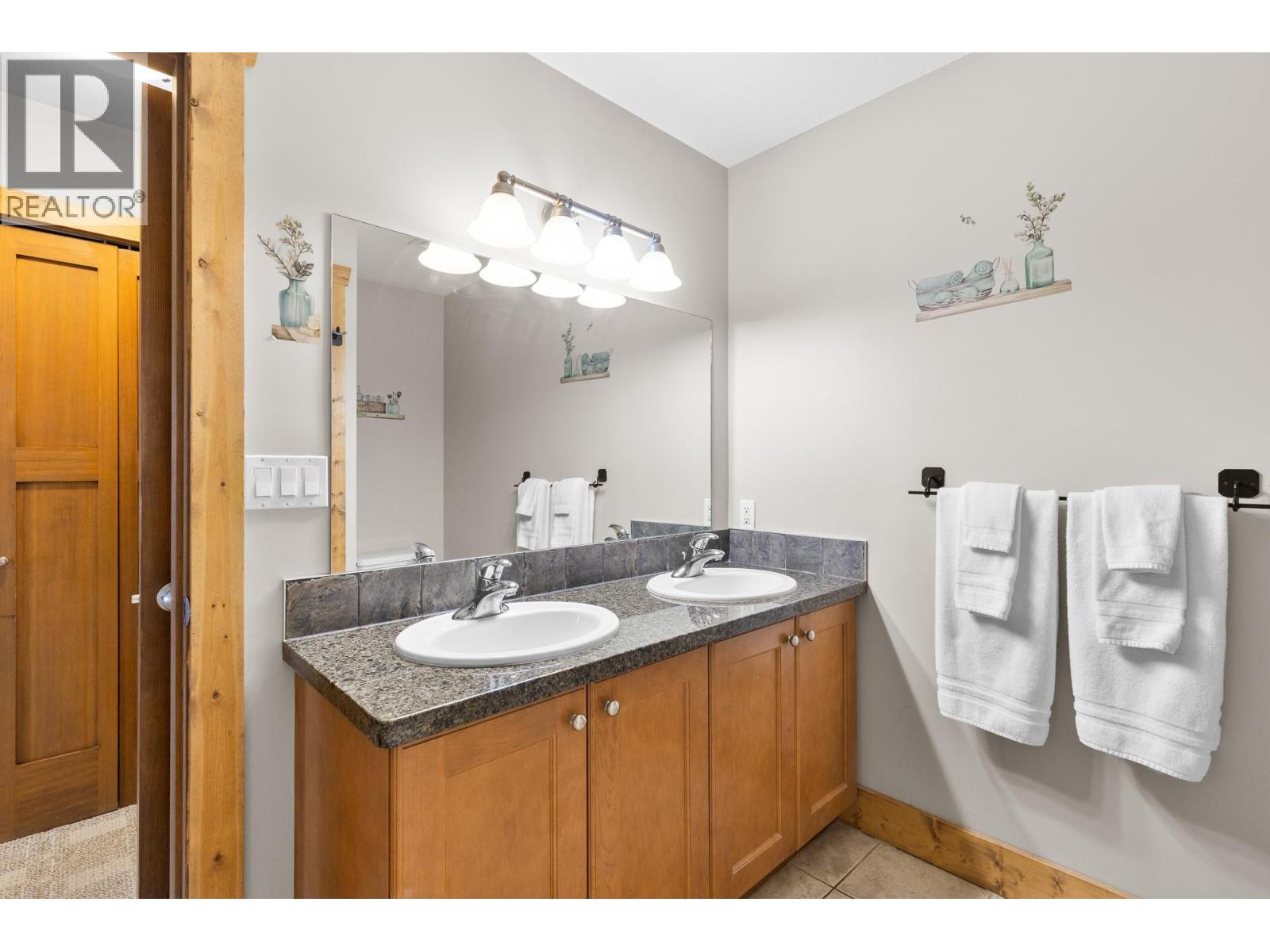 #109 5401 Lakeshore Drive - 47