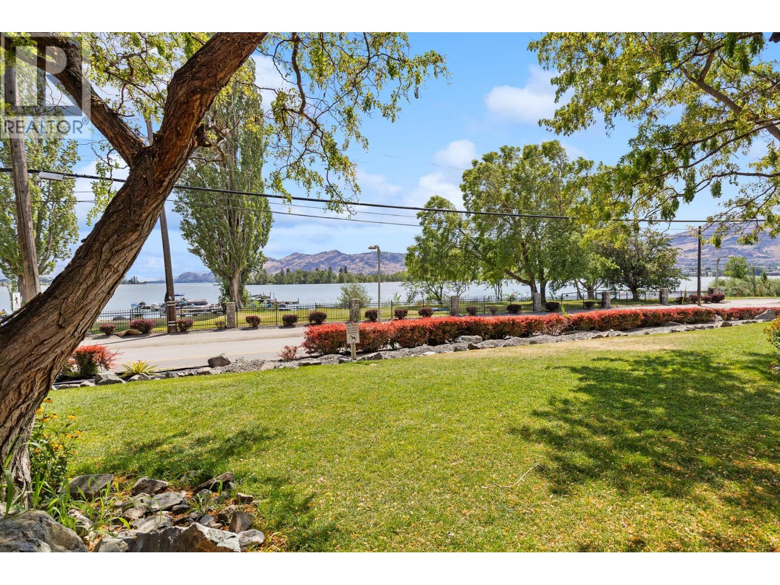 #109 5401 Lakeshore Drive - 35