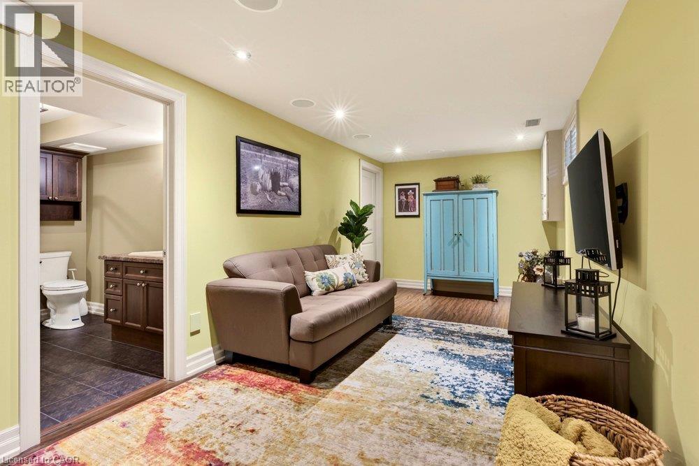 73 MARGERY Avenue - 27