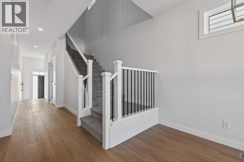 159 Greenwich Drive NW - 15