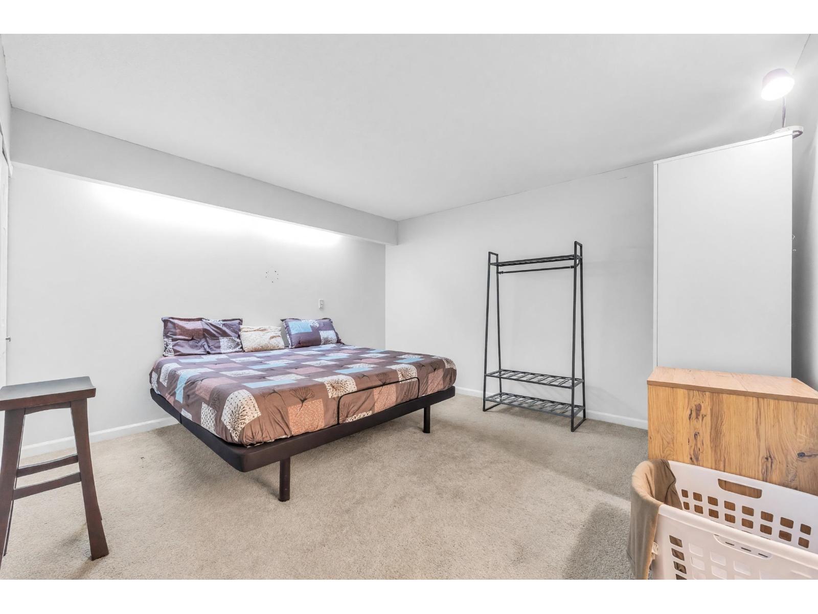 3 Bed, 2 Bath House for Sale in Surrey – 15447 92A AVENUE, Surrey – MLS# R3149192 - Image 16