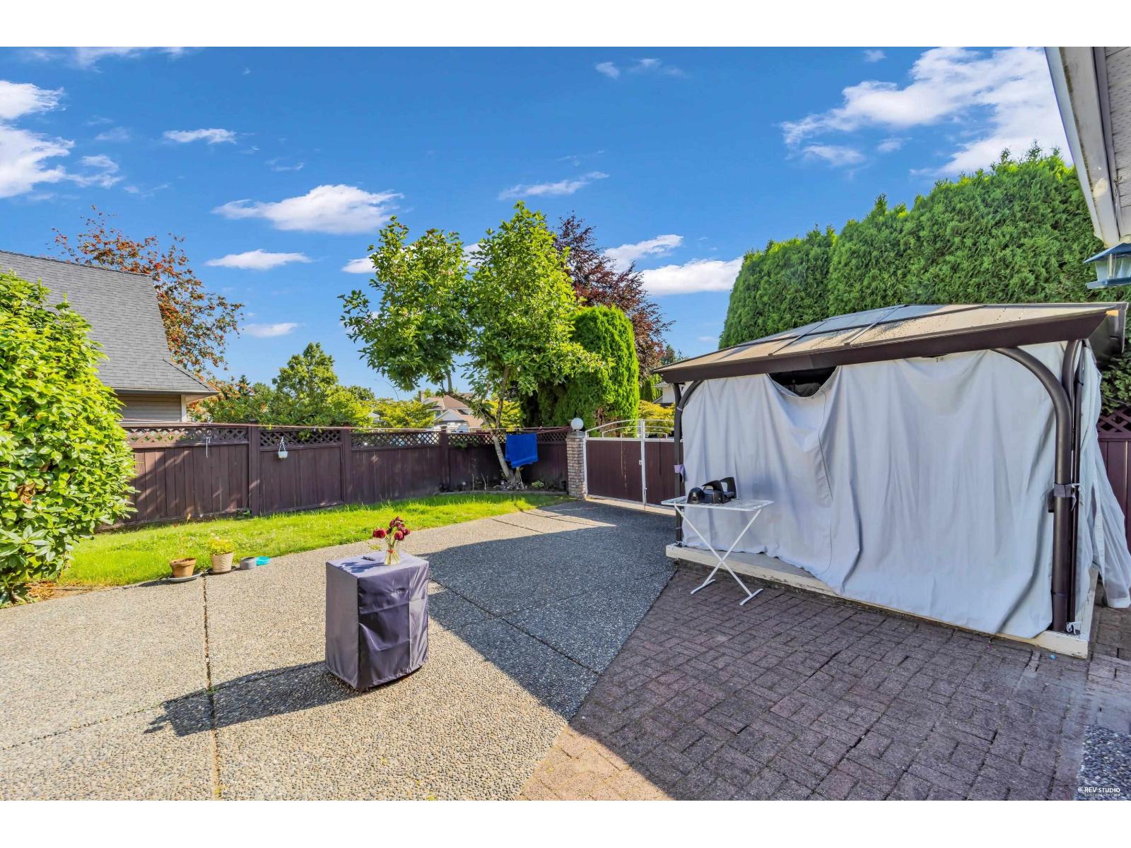 3 Bed, 2 Bath House for Sale in Surrey – 15447 92A AVENUE, Surrey – MLS# R3149192 - Image 18