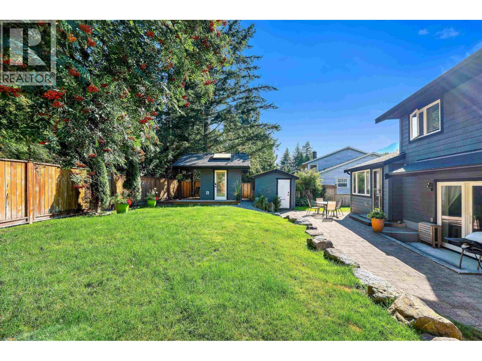 38582 WESTWAY AVENUE, Squamish — photo 3