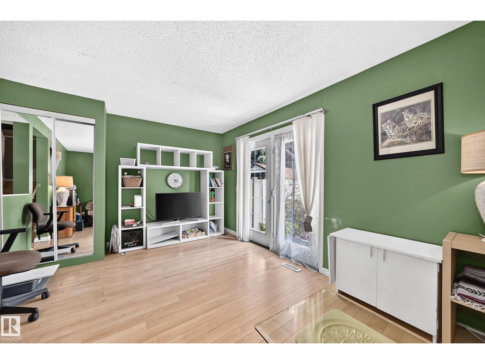 14029 30 ST NW - 10