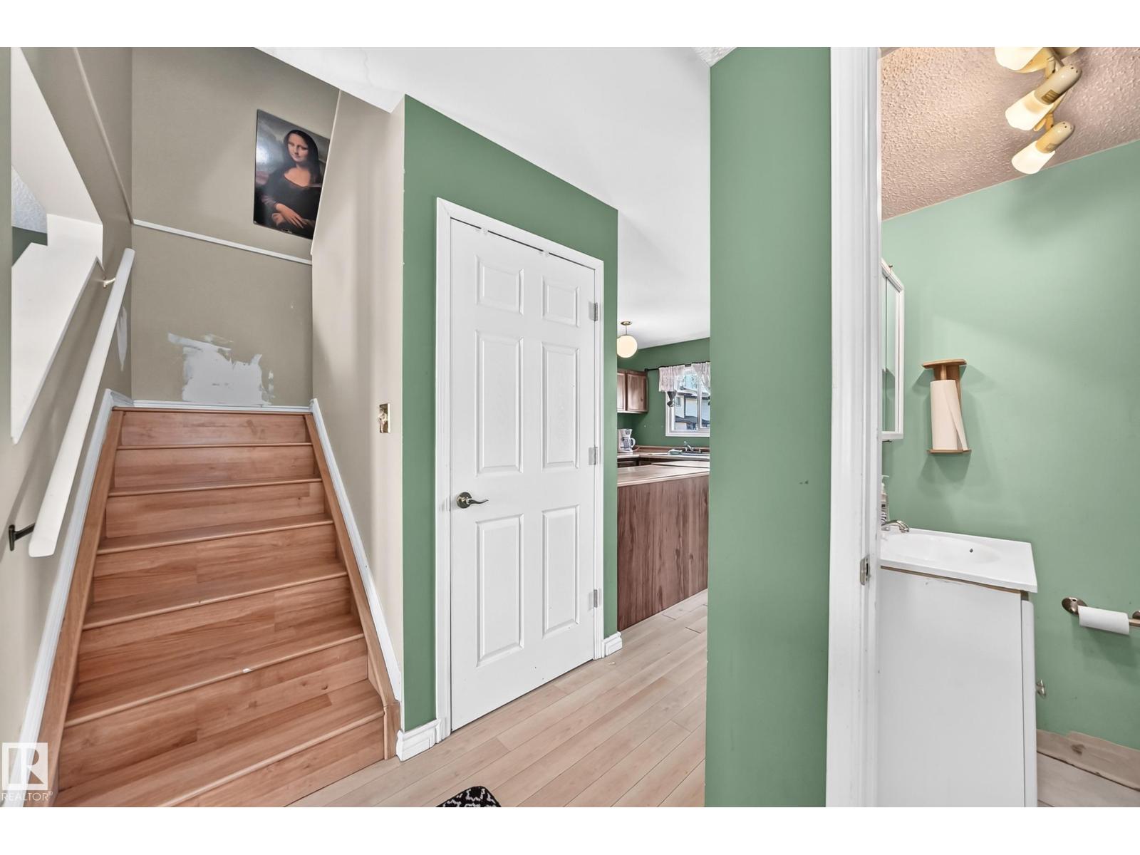 14029 30 ST NW - 23