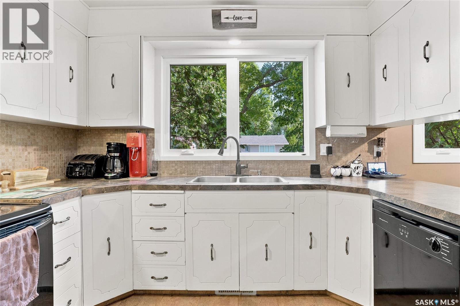 2309 Easthill — photo 11
