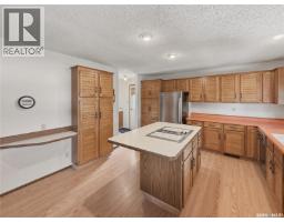 Foyer - 512 1st Street N, Cabri, SK S0N0J0 Photo 9