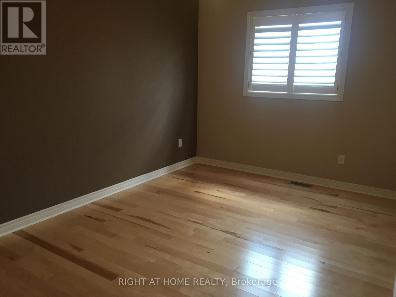 2234 COUNTRY CLUB DRIVE - 21