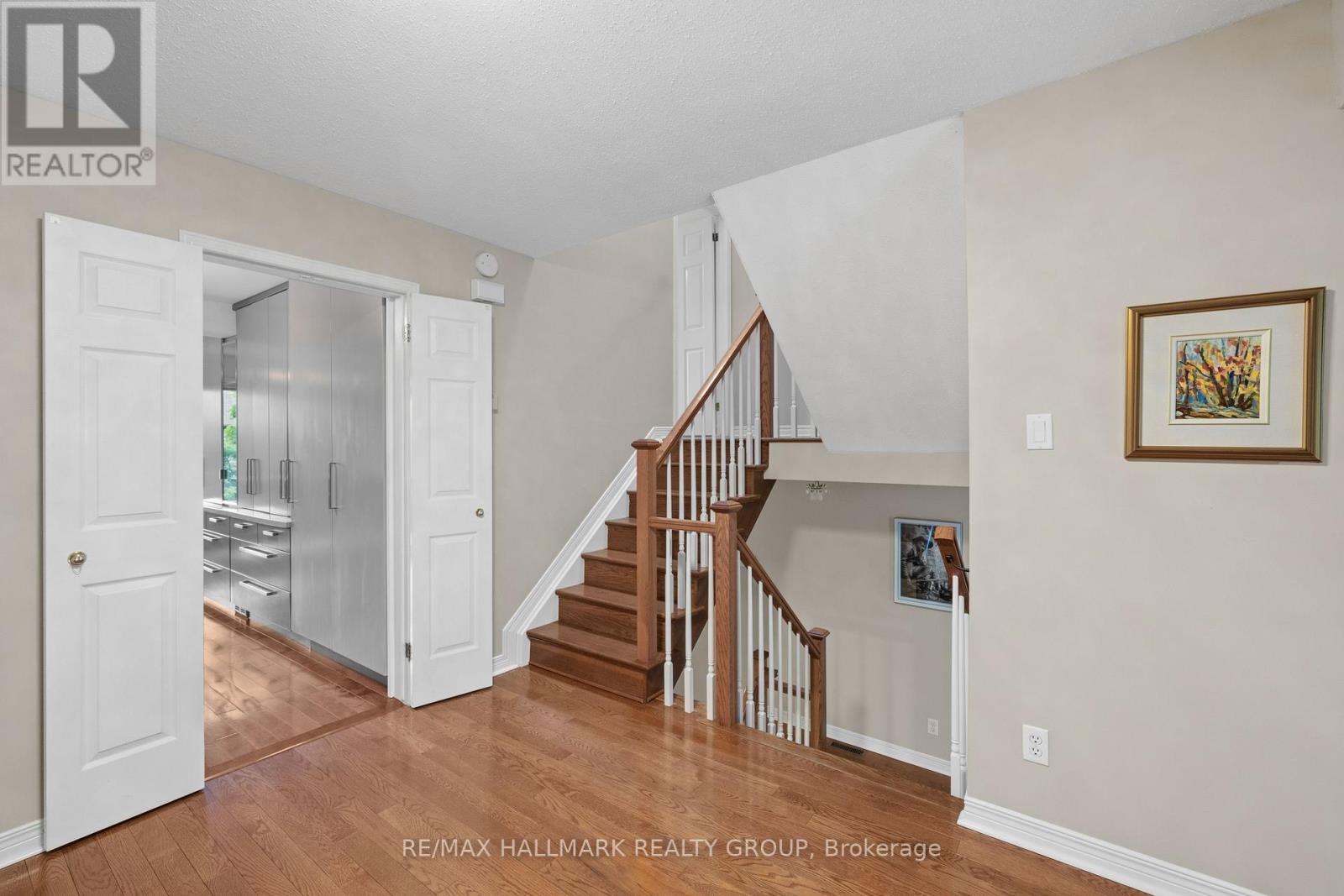 3 Bed, 3 Bath House for Rent in Ottawa – 44 DUNBARTON COURT, Ottawa – MLS# X13574952 - Image 20