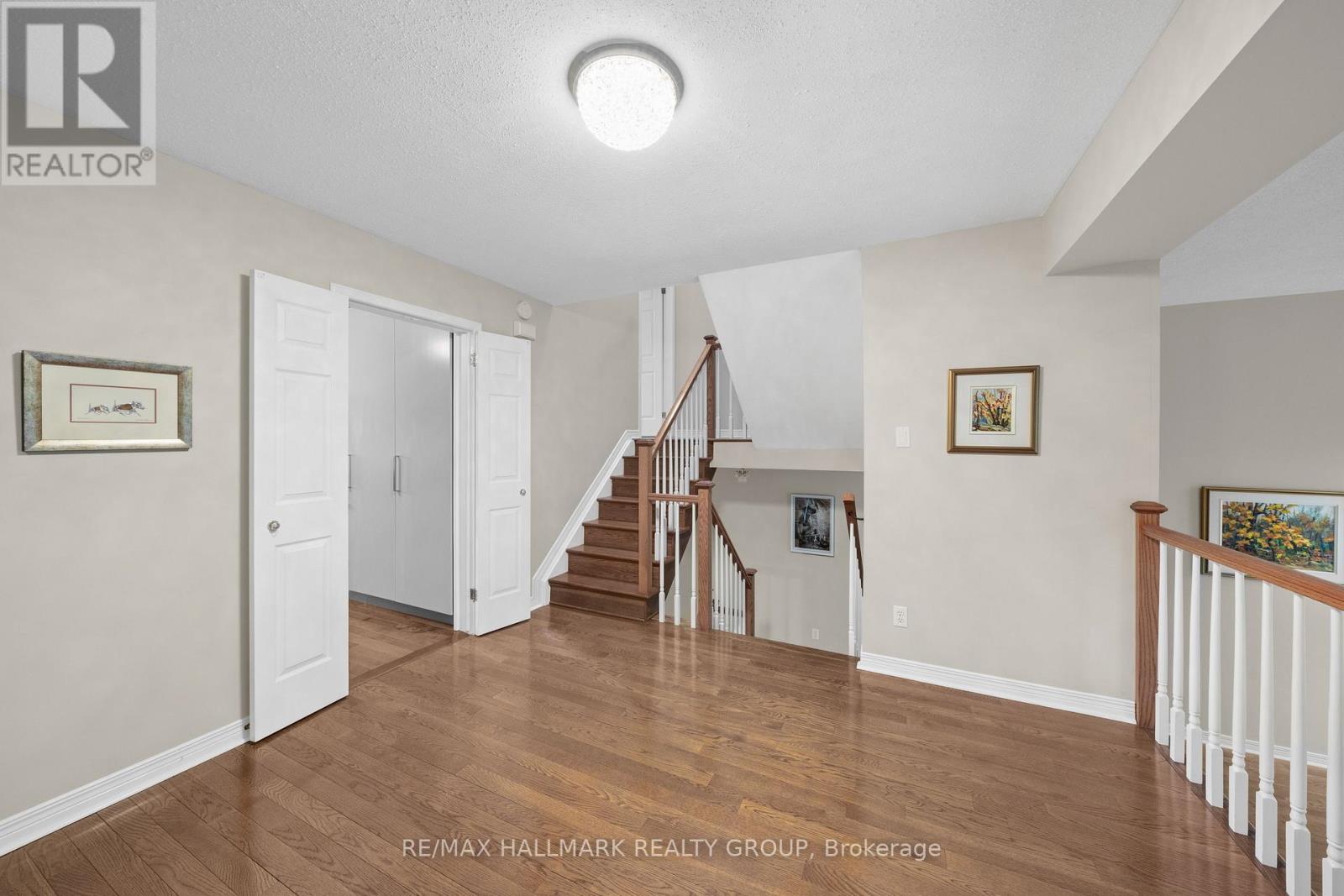 3 Bed, 3 Bath House for Rent in Ottawa – 44 DUNBARTON COURT, Ottawa – MLS# X13574952 - Image 16