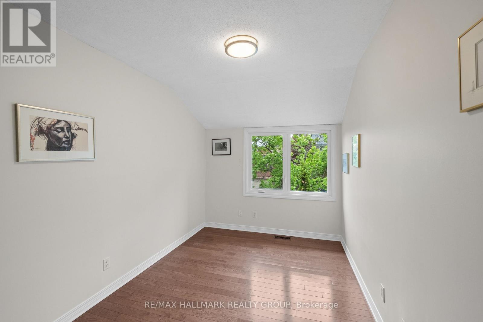 3 Bed, 3 Bath House for Rent in Ottawa – 44 DUNBARTON COURT, Ottawa – MLS# X13574952 - Image 34