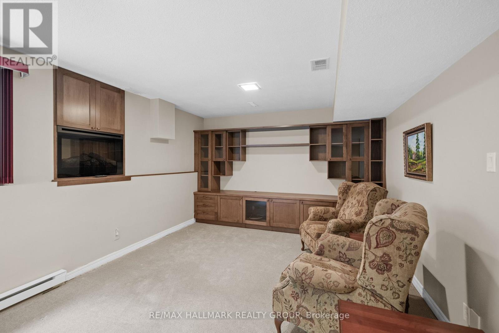3 Bed, 3 Bath House for Rent in Ottawa – 44 DUNBARTON COURT, Ottawa – MLS# X13574952 - Image 70