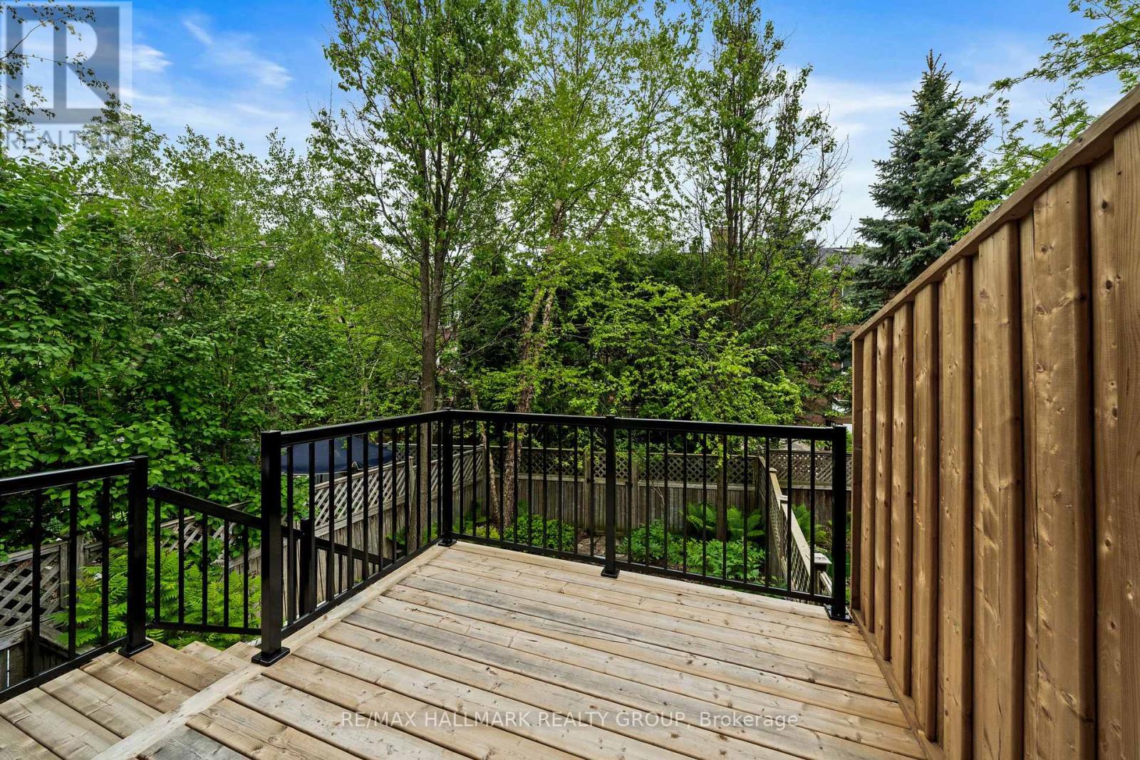 3 Bed, 3 Bath House for Rent in Ottawa – 44 DUNBARTON COURT, Ottawa – MLS# X13574952 - Image 74