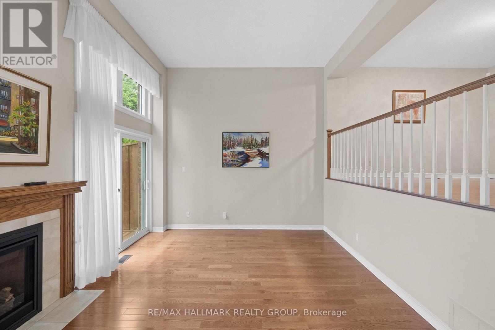 3 Bed, 3 Bath House for Rent in Ottawa – 44 DUNBARTON COURT, Ottawa – MLS# X13574952 - Image 12