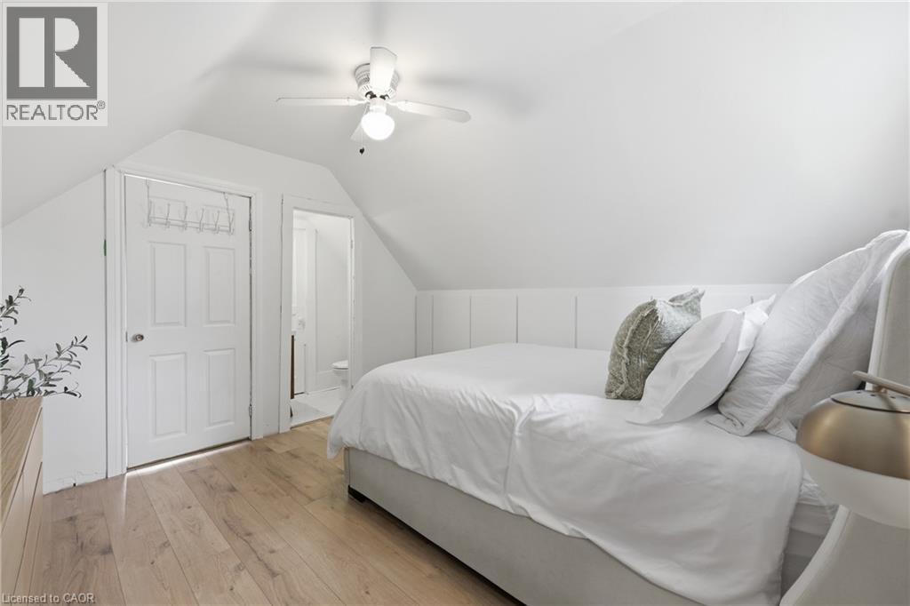 23 EAST 21ST Street - 27