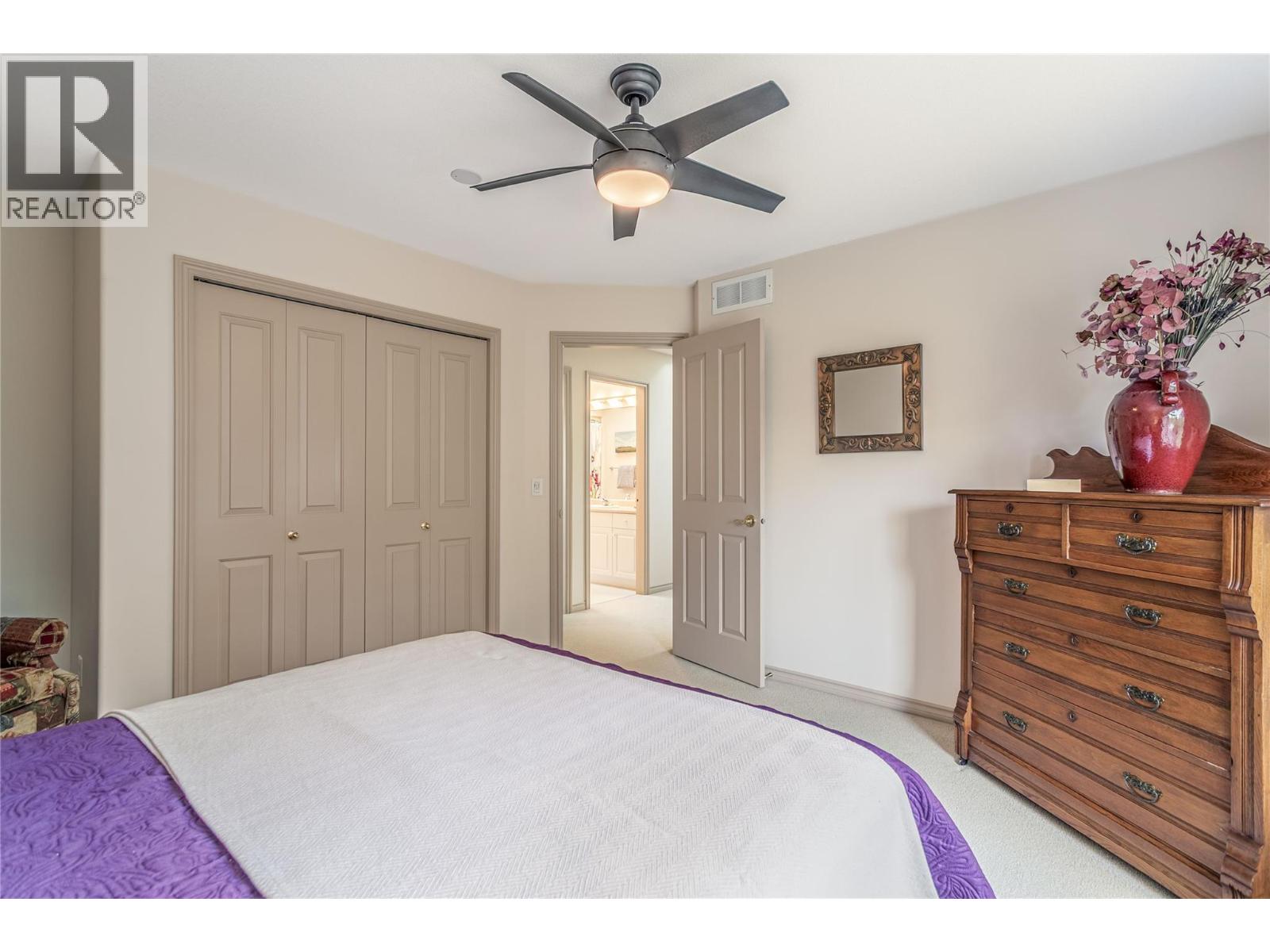 4122 Gallaghers Boulevard S - 24