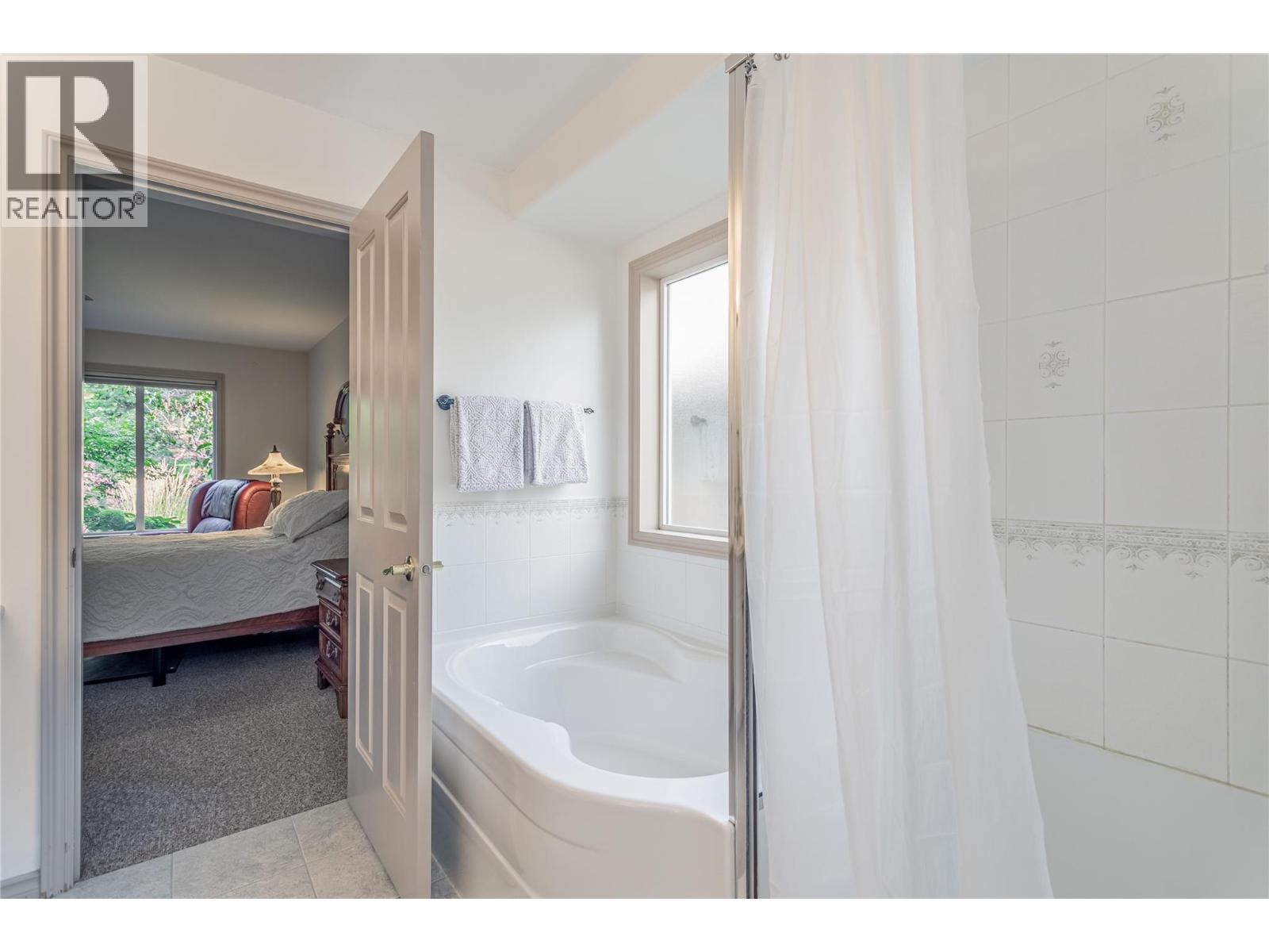 4122 Gallaghers Boulevard S - 19