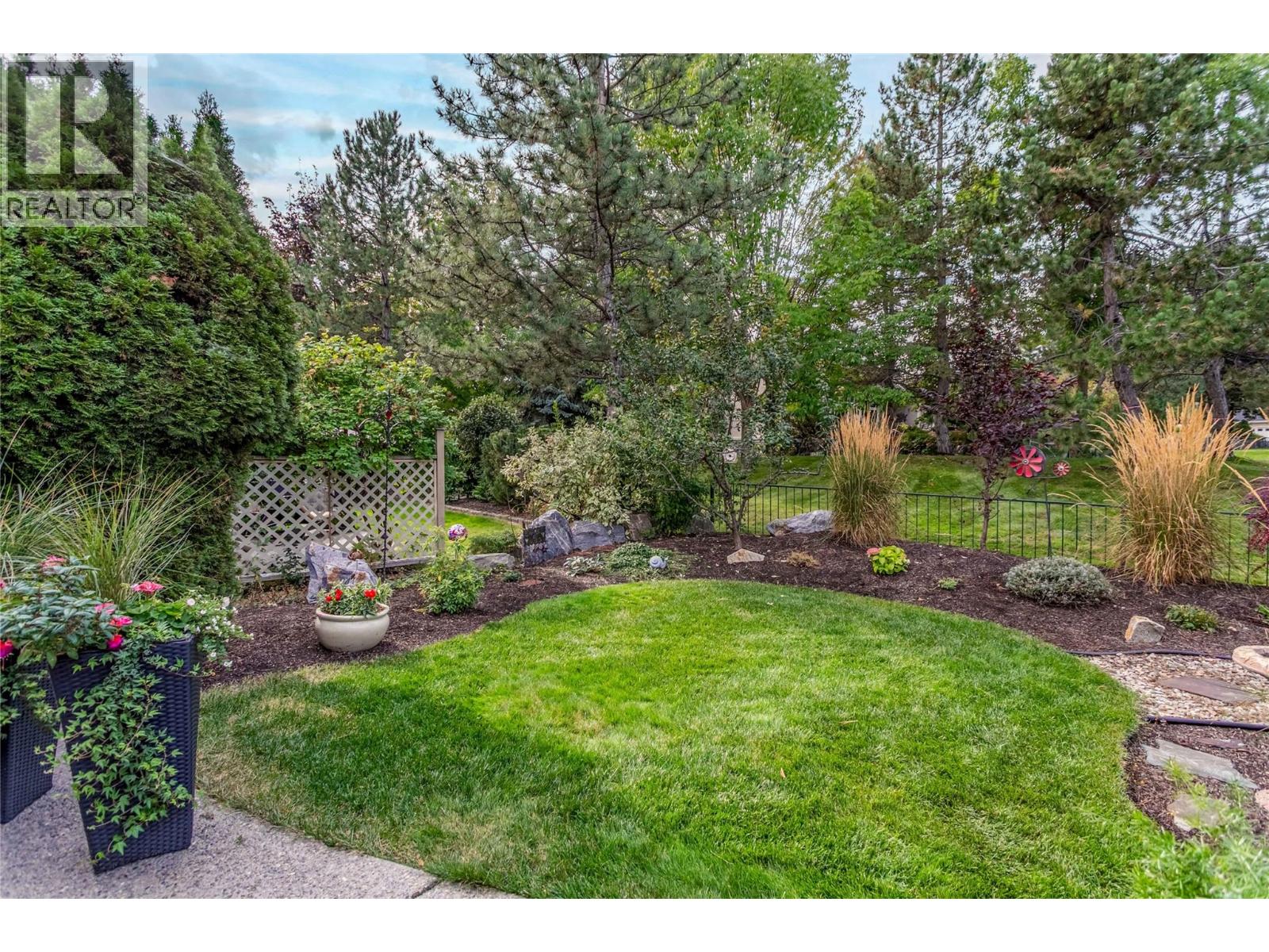 4122 Gallaghers Boulevard S - 41