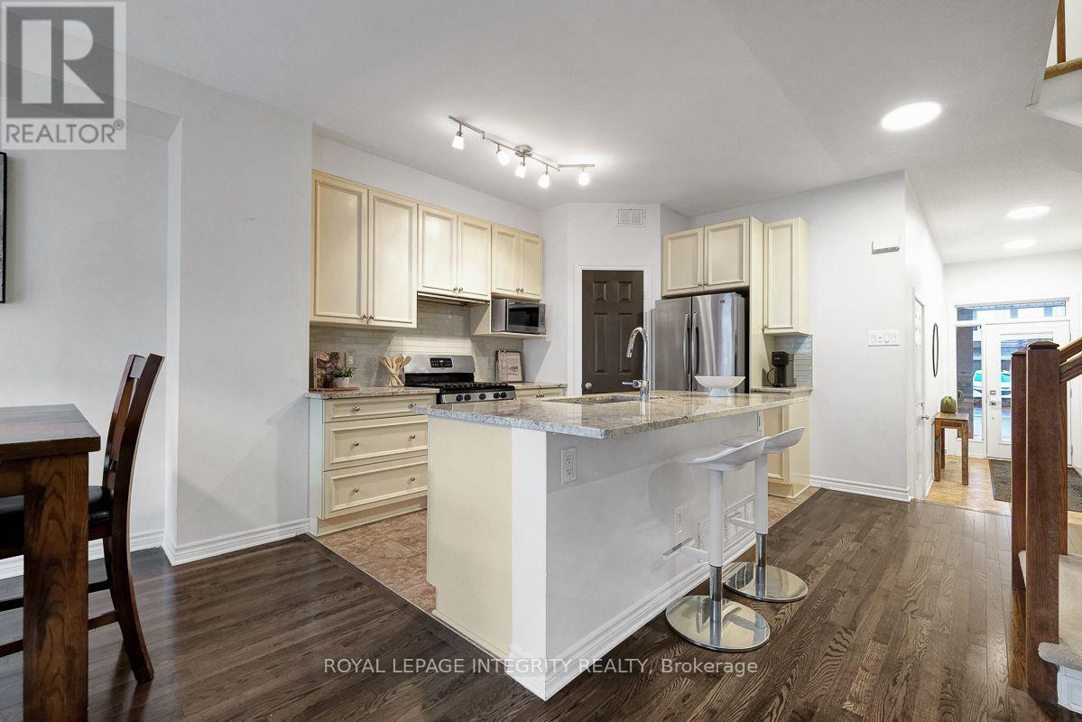 193 MOJAVE CRESCENT - 19