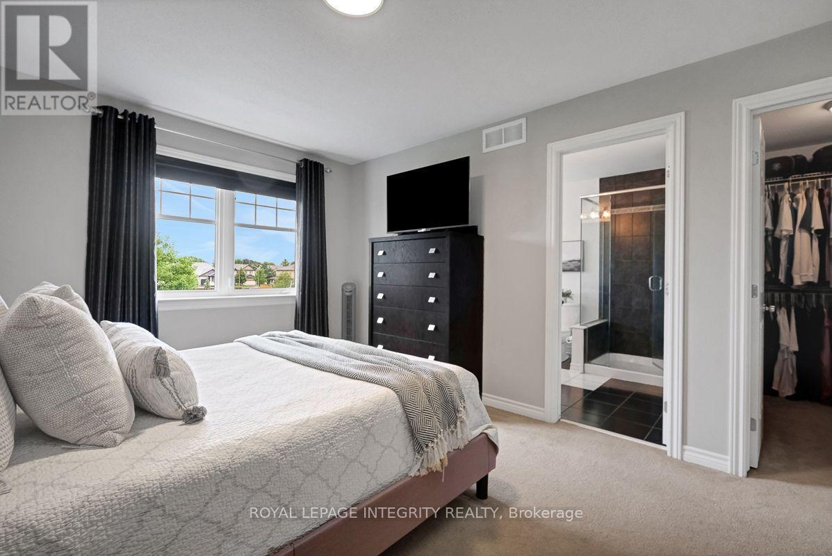 193 MOJAVE CRESCENT - 27