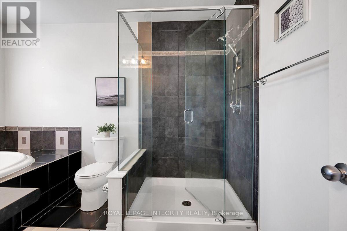 193 MOJAVE CRESCENT - 29