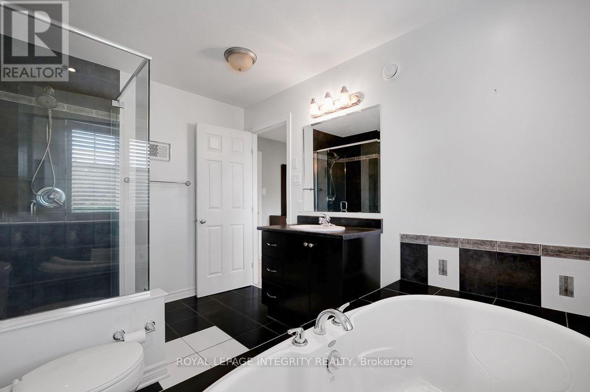 193 MOJAVE CRESCENT - 31