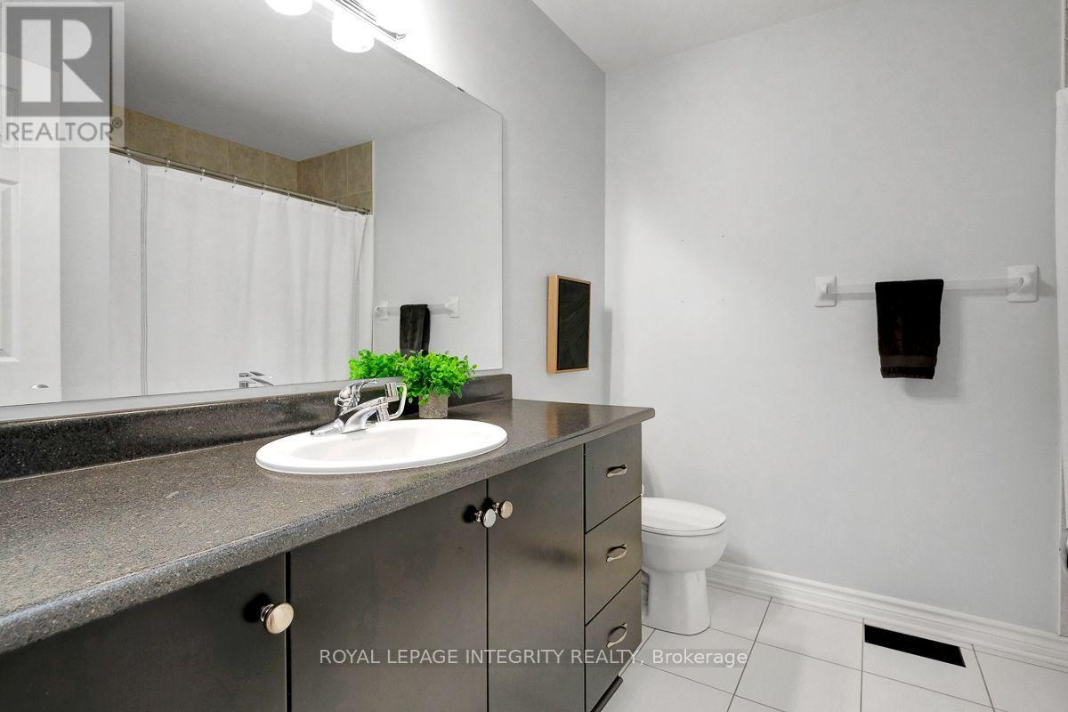193 MOJAVE CRESCENT - 35