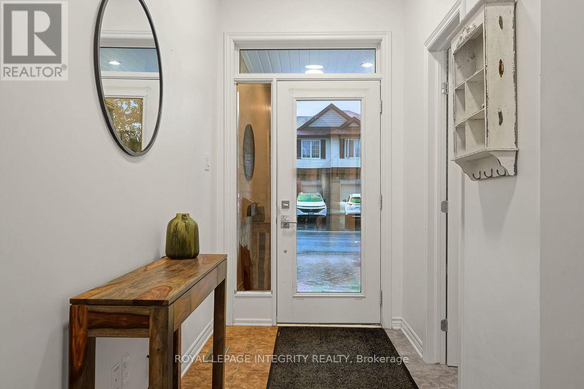 193 MOJAVE CRESCENT - 4