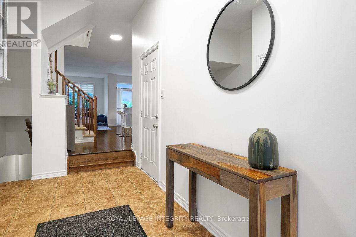 193 MOJAVE CRESCENT - 6