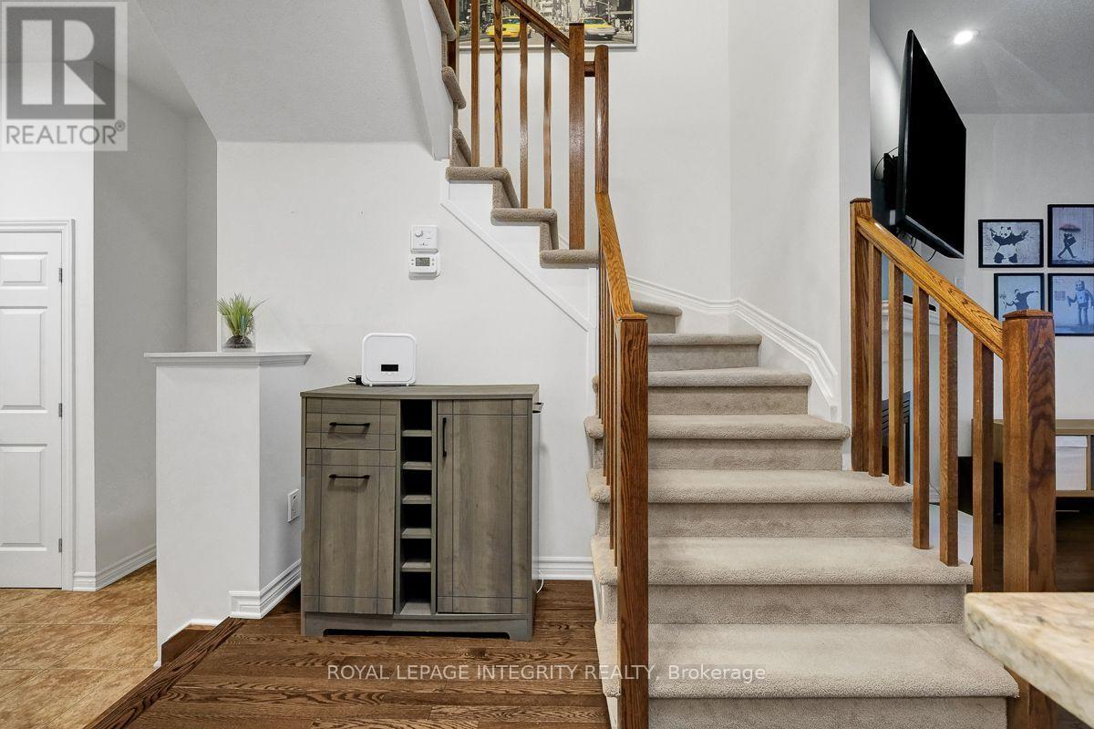 193 MOJAVE CRESCENT - 8