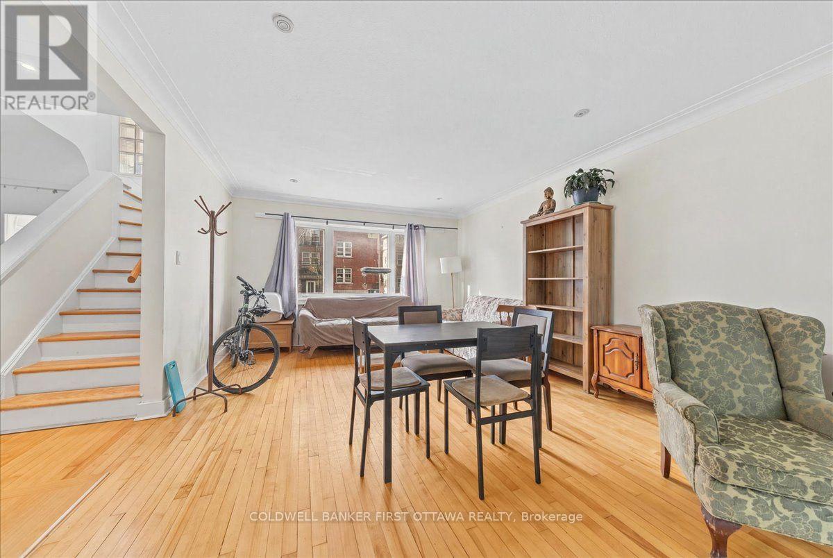 20 PRIMROSE AVENUE - 11
