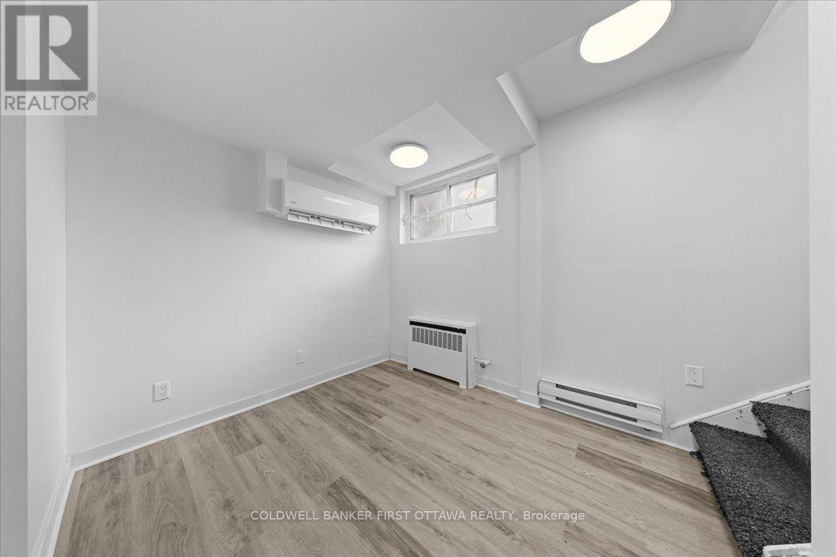 20 PRIMROSE AVENUE - 19