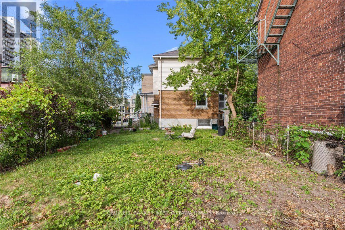 20 PRIMROSE AVENUE - 31